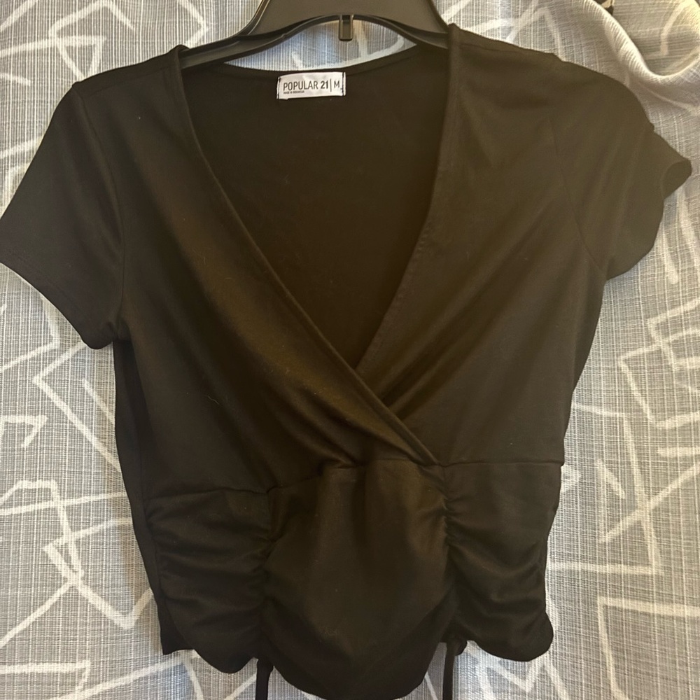 Trendy Black Ruched Detail Crop Top